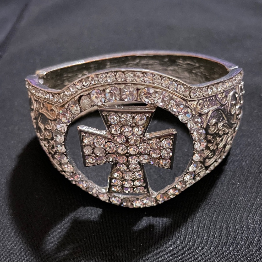 Silver Rhinestone Cross Bracelet